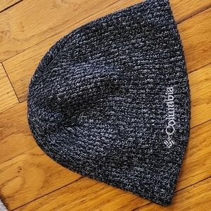 Columbia Heathered Charcoal Knit Beanie One Size